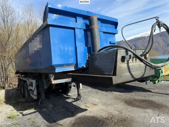 Maur Bilpåbygg 3 axles and tipping semi-trailer for sale as a rep Maur bilpabygg 3 axles and tipping semi-trailer for sale...