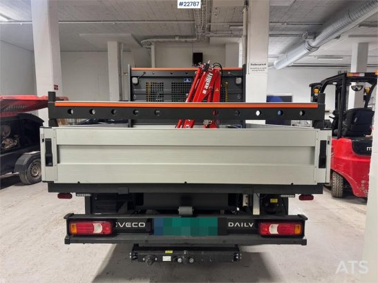 Iveco 35S18 flatbed truck with crane – 2 sets of tires – 35S18 flatbed truck with crane – 2 sets of tires – 2025 2 Small V...