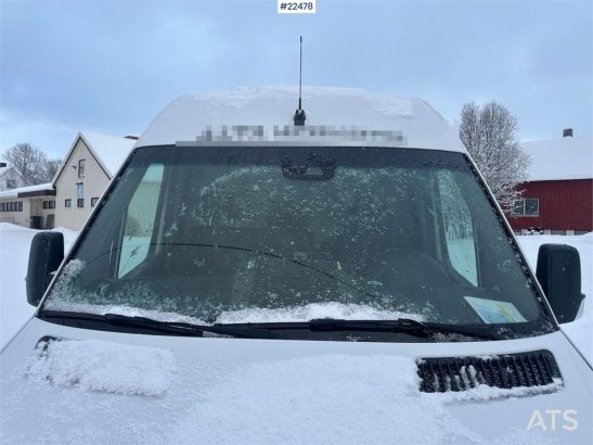 Mercedes-Benz Sprinter 4x2 w/ 2 sets of tires and ramp Mercedes-Benz Sprinter 4x2 w/ 2 sets of tires and ramp 2014 2 Small...