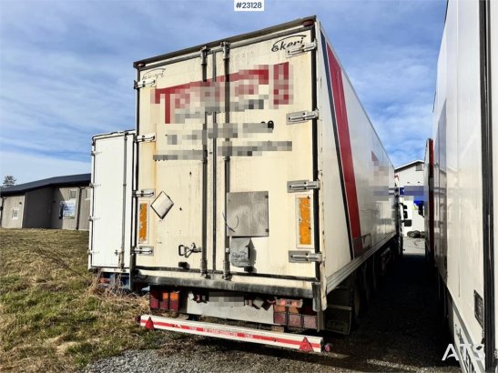 Ekeri box semi-trailer. Ekeri box semi-trailer. 2004 2 Box semi-trailers image 5