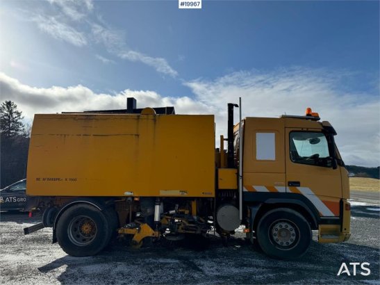 Volvo FM9 4x2 sweeper truck w/ Beam sweeper S7000 superc FM9 4x2 sweeper truck w/ Beam sweeper S7000 superc 2003 2 image 5