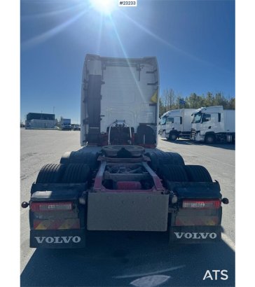 Volvo FH500 6x2 tractor unit 590 2023 2 Tractor Units image 5