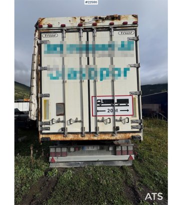 Tyllis trailer with chip body and tipper – hydraulic side Tyllis trailer with chip body and tipper – hydraulic side 2009 2...