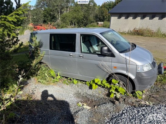 Volkswagen Transporter 4x2 Van – Not EU-approved Volkswagen Transporter 4x2 Van – Not EU-approved 2004 2 Small Vans image 5