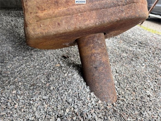 Soosan hydraulic breaker with S60 attachment. Soosan hydraulic breaker with S60 attachment. 2 image 39