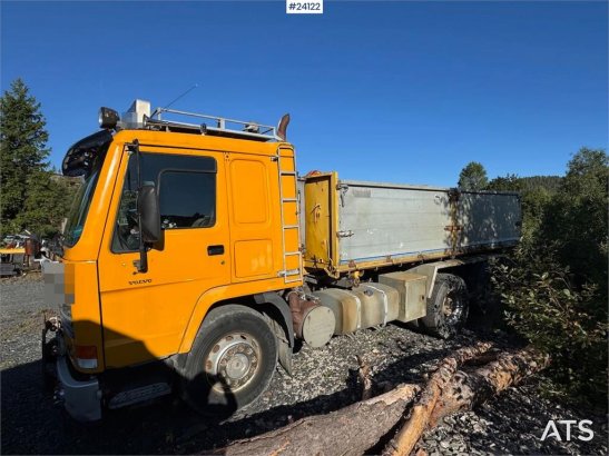 Volvo FL10 Tipper Truck – Rear-Mounted Palfinger Crane FL10 Tipper Truck – Rear-Mounted Palfinger Crane 1994 2 Crane truck...