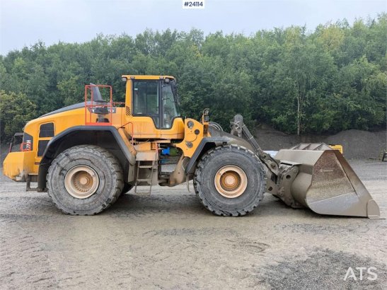 Volvo L220H wheel loader w/ lever control, bucket and sc L220H wheel loader w/ lever control, bucket and sc 2023 2 Wheel L...