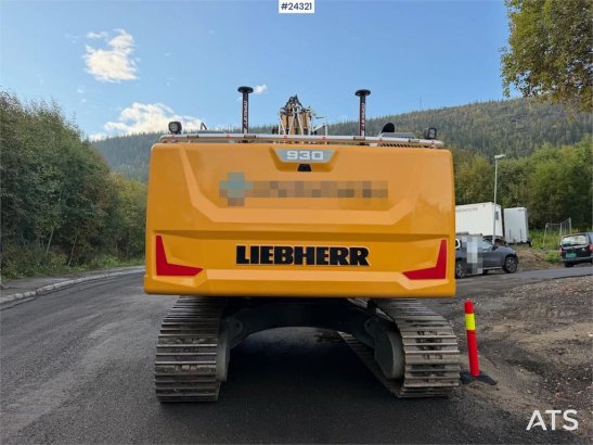 Liebherr R930 LC excavator w/ 2 buckets and GPS. WATCH VIDE R930 LC excavator w/ 2 buckets and GPS. WATCH VIDE 2022 2 Craw...
