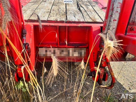 Forss-Parator Machine Trailer with Hydraulic Ramps Forss-Parator Machine Trailer with Hydraulic Ramps 1978 2 Lowloader tra...