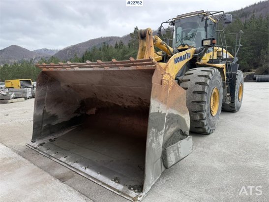 Komatsu WA500-7 wheel loader with a bucket 848 2013 2 Wheel Loaders image 50