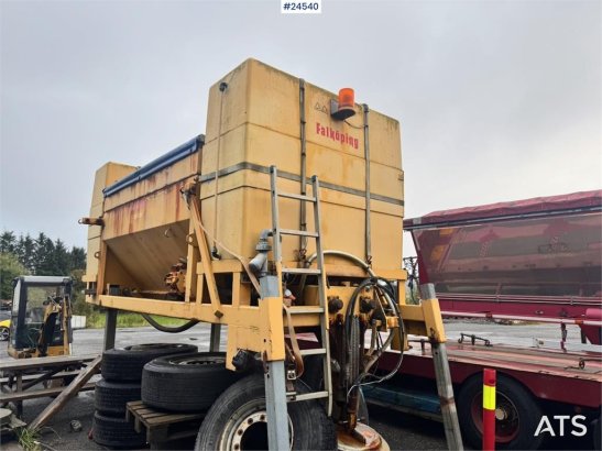 Falköping CLC-427 salt spreader – needs repair Falköping CLC-427 salt spreader – needs repair 2011 2 image 18