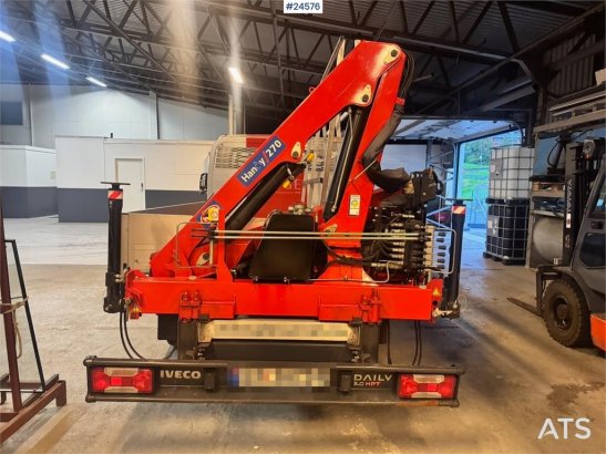Iveco 50C18 Flatbed Truck with Rear-Mounted HMF Crane – 50C18 Flatbed Truck with Rear-Mounted HMF Crane – 2007 2 image 5