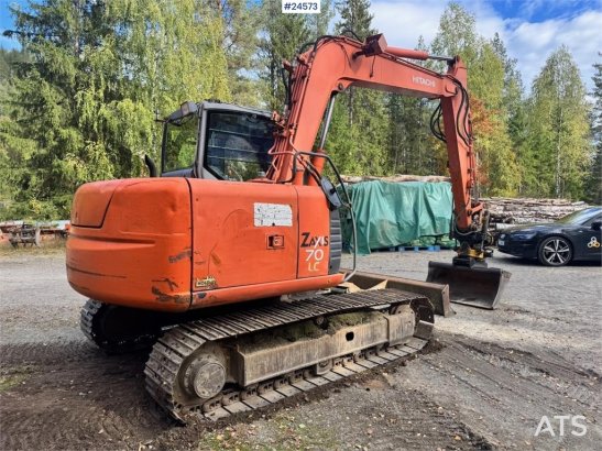 Hitachi ZX70 Excavator with Tiltrotator and 3 Buckets – On ZX70 Excavator with Tiltrotator and 3 Buckets – On 2004 2 Crawl...