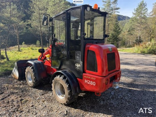 Heracles H280 Wheel Loader w/Snow Plow, Bucket and Pallet F Heracles H280 Wheel Loader w/Snow Plow, Bucket and Pallet F 20...