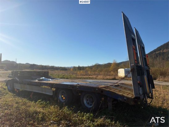 Damm machinery trailer with hydraulic ramps – Delivered Damm machinery trailer with hydraulic ramps – Delivered 2007 2 Low...