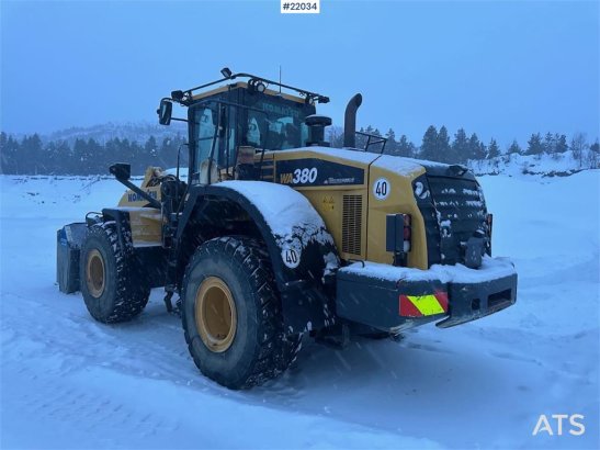 Komatsu WA380-7 wheel loader w/ bucket, scale, summer and 848 2016 2 Wheel Loaders image 6