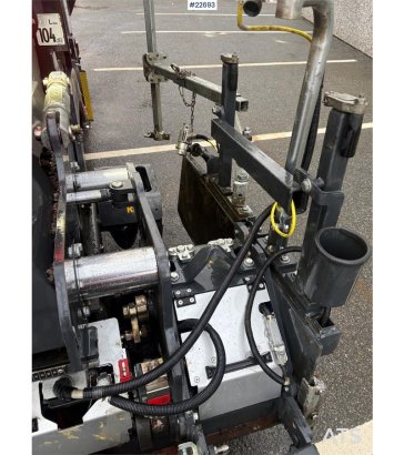 Bomag BF300 P-2 Asphalt Paver – 905 Hours – GPS BF300 P-2 Asphalt Paver – 905 Hours – GPS 2025 2 Asphalt pavers image 6