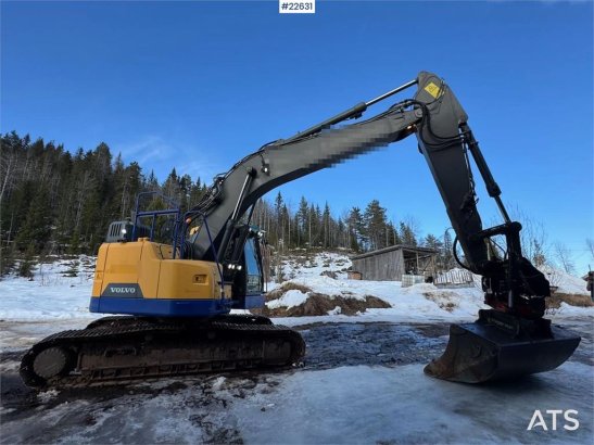 Volvo ECR235EL Tracked excavator w/ Cleaning bucket, til ECR235EL Tracked excavator w/ Cleaning bucket, til 2016 2 Crawler...