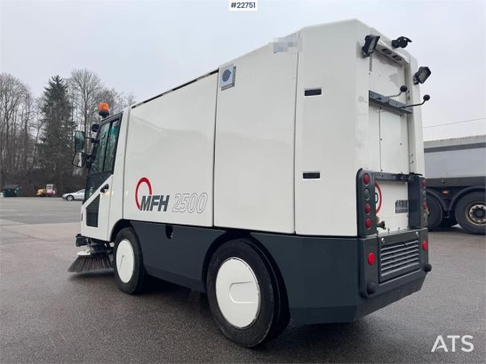 Aebi MFH2500 sweeper Aebi MFH2500 sweeper 2006 2 image 6