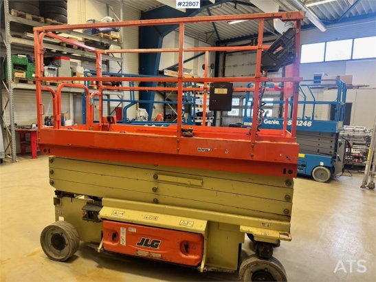 JLG 2646 scissor lift – only 250 hours! 2646 scissor lift – only 250 hours! 2016 2 Scissor Lifts image 6