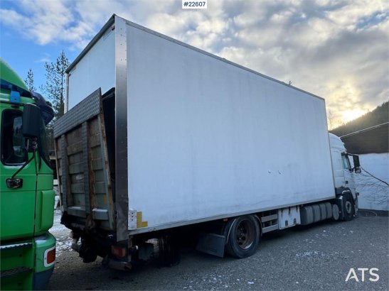 Volvo FM9 340 4x2 box truck with full side opening and t FM9 340 4x2 box truck with full side opening and t 2005 2 image 36