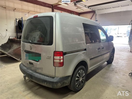 Volkswagen Caddy TDI Van – 2 sets of tires Volkswagen Caddy TDI Van – 2 sets of tires 2014 2 Small Vans image 21