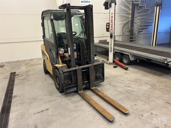 CAT DP30N DP30N 2005 2 Forklift image 21
