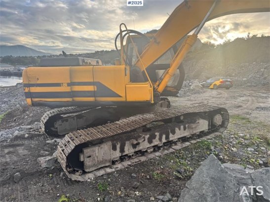 JCB JS200LC JS200LC 1996 2 Crawler Excavators image 21