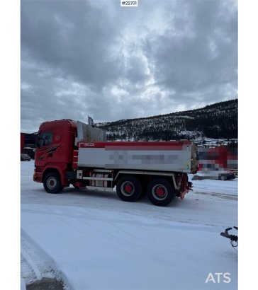 Scania R730 6x4 snow plow–equipped tipper truck with unde R730 6x4 snow plow–equipped tipper truck with unde 2016 2 Tipper...