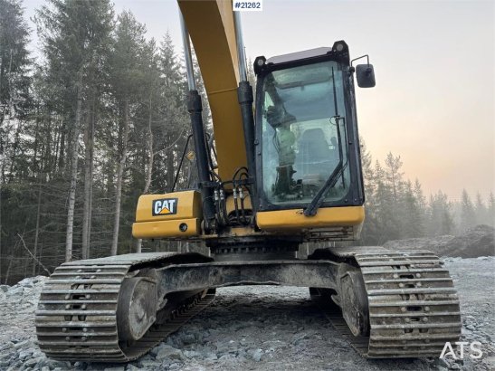 CAT 323-07 w/rotor tilt, cleaning drawer and tooth buc 36 2018 2 Crawler Excavators image 9