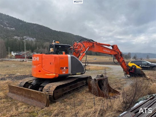 Hitachi ZX135US-3 Crawler Excavator with 2 buckets and rot 10227 2010 2 Crawler Excavators image 36