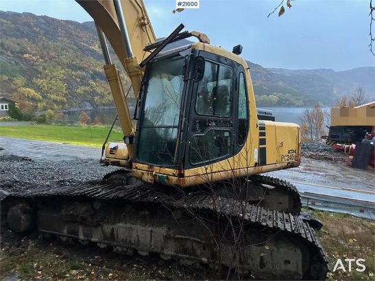 Komatsu PC240LC excavator. WATCH VIDEO. PC240LC excavator. WATCH VIDEO. 2000 2 Crawler Excavators image 36