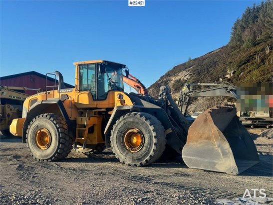 Volvo L220G Wheel Loader w/Bucket – Certified WATCH VIDE L220G Wheel Loader w/Bucket – Certified WATCH VIDE 2011 2 Wheel L...