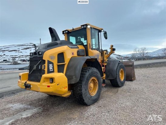 Volvo L90H wheel loader with joystick control and a buck L90H wheel loader with joystick control and a buck 2018 2 Wheel L...