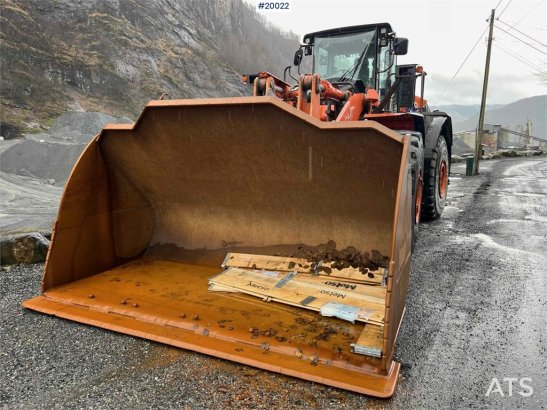 Hitachi zw370-6 wheel loader w/ scale, printer & bucket 10071 2018 2 Wheel Loaders image 30