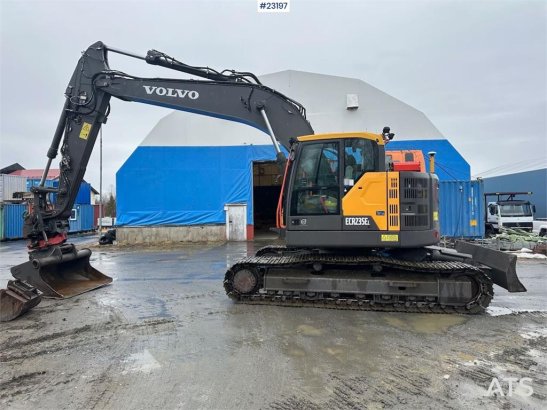 Volvo ECR235EL crawler excavator w/ sanding tray, rototi ECR235EL crawler excavator w/ sanding tray, rototi 2017 2 Crawler...