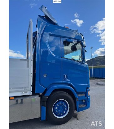 Scania R660 6x4 flatbed truck with rear-mounted 23 tonne- R660 6x4 flatbed truck with rear-mounted 23 tonne- 2025 2 Crane ...