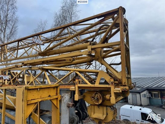 Potain HD40 tower crane with cabin. Potain HD40 tower crane with cabin. 2000 2 Tower cranes image 6