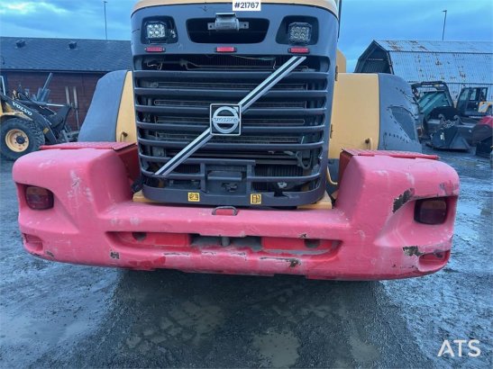 Volvo L90F wheel loader w/ Volvo gravel bucket. WATCH VI 10140 2011 2 Wheel Loaders image 6