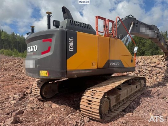 Volvo EC300 Excavator – Engcon Tiltrotator, 2 Buckets an EC300 Excavator – Engcon Tiltrotator, 2 Buckets an 2018 2 Crawler...