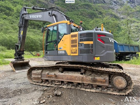 Volvo ECR355EL excavator with bucket, rototilt, and GPS ECR355EL excavator with bucket, rototilt, and GPS 2018 2 Crawler E...