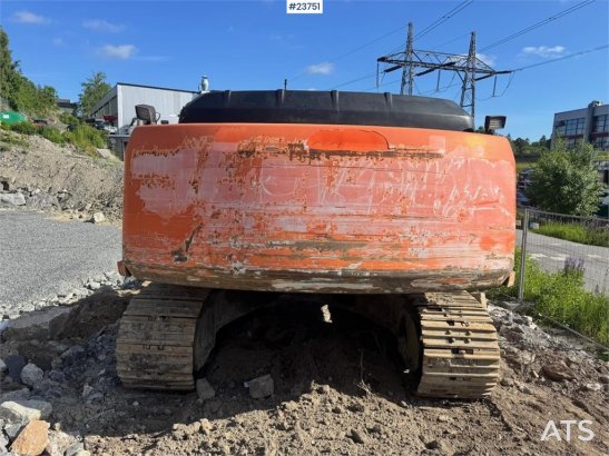 Daewoo S250LC-V Excavator with Digging Bucket WATCH VIDEO Daewoo S250LC-V Excavator with Digging Bucket WATCH VIDEO 2001 2...