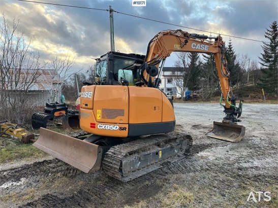 CASE CX85D SR w/ Rototilt, narrow bucket and tine bucke 427 2019 2 Crawler Excavators image 6
