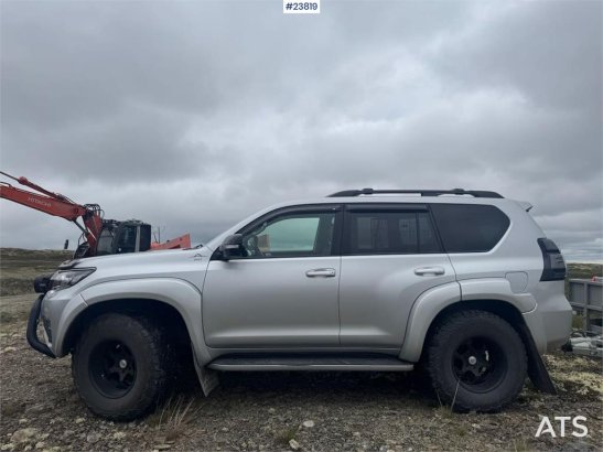 Toyota Land Cruiser Land Cruiser 2022 2 Small Vans image 6