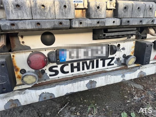 Schmitz box semi-trailer with fridge/freezer unit – load b Schmitz Cargobull box semi-trailer with fridge/freezer unit – l...