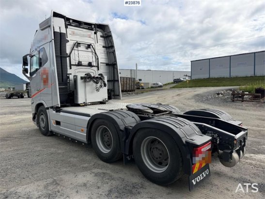 Volvo FH16 -650 tractor unit w/ tandem lift. WATCH VIDEO 590 2024 2 Tractor Units image 6