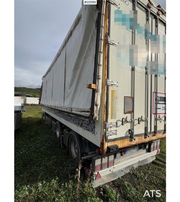 Tyllis trailer with chip body and tipper – hydraulic side Tyllis trailer with chip body and tipper – hydraulic side 2009 2...
