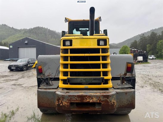 Komatsu WA380 Wheel Loader – Bucket and Joystick Steering 848 1998 2 Wheel Loaders image 6