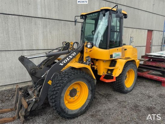 Volvo L30GS Hjullaster m/ skuffe, pallegaffel og skjær - L30GS Hjullaster m/ skuffe, pallegaffel og skjær - 2020 2 Wheel L...