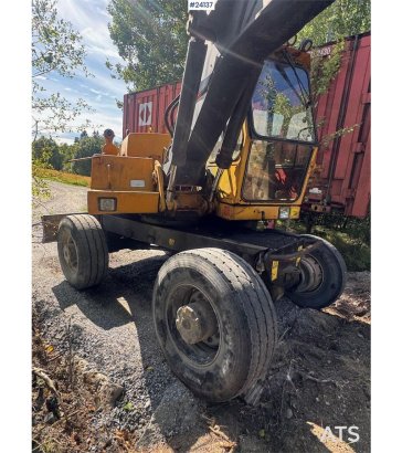 Atlas 1304 Wheeled Excavator – 2 Buckets 1304 Wheeled Excavator – 2 Buckets 1989 2 Wheeled Excavators image 6